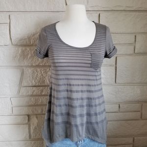 🎈2/$10 Sale AmericanRag Green SharkBite Hem Tunic